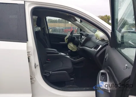 2019 Dodge Journey Se Value Package z USA, uszkodzony, nr VIN 3C4PDCAB8KT797348